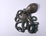 Awesome Octopus Large Wall Art Sculpture Figure Verde Bronze Finish 32 Inch - Image 5